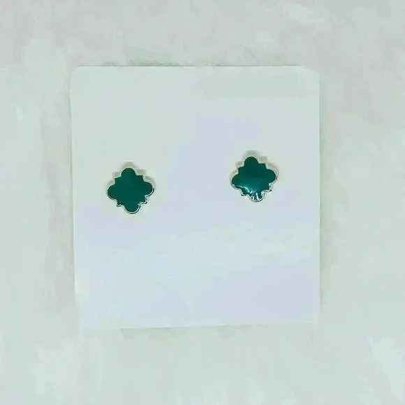 Chloe Clover Stud Earrings 18k Gold Plated Earrings in Green - Picture 6 of 7